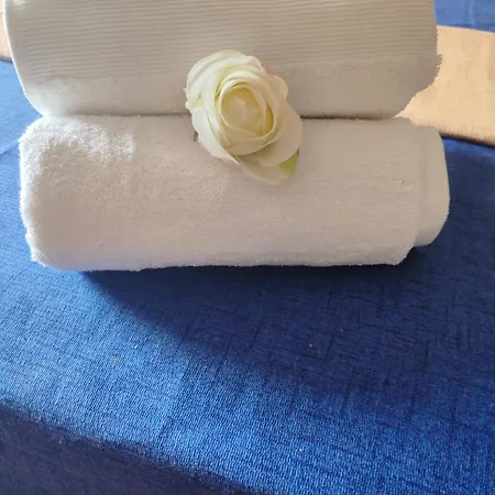 Giardino Degli Ulivi بيت للعطل Carbognano